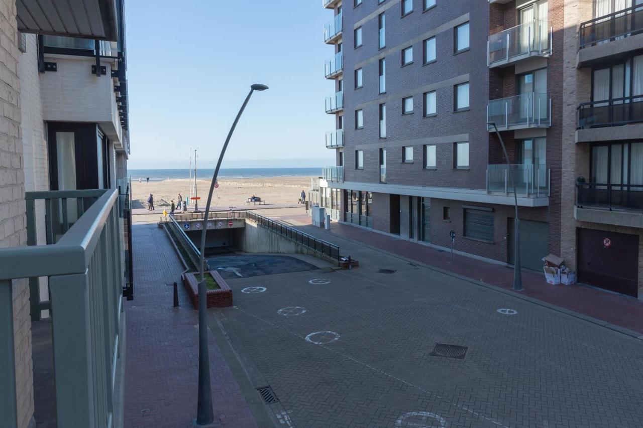 Oostduinkerke Res Henri IV Apartment Exterior photo